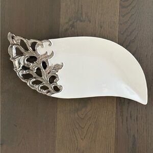 Stunning decorative plate 19” x 8” brand new